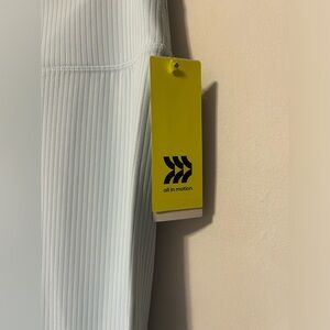 All in motion NEW light blue leggings